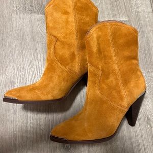 Joie ankle boots never worn